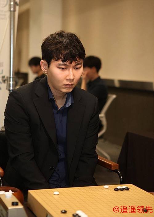 朴廷桓弈城“开班授课” 中国00后三小将轮番挑战